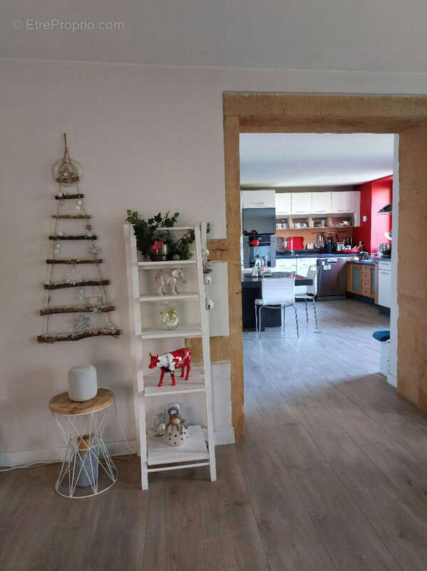 Appartement à POUILLY-LE-MONIAL