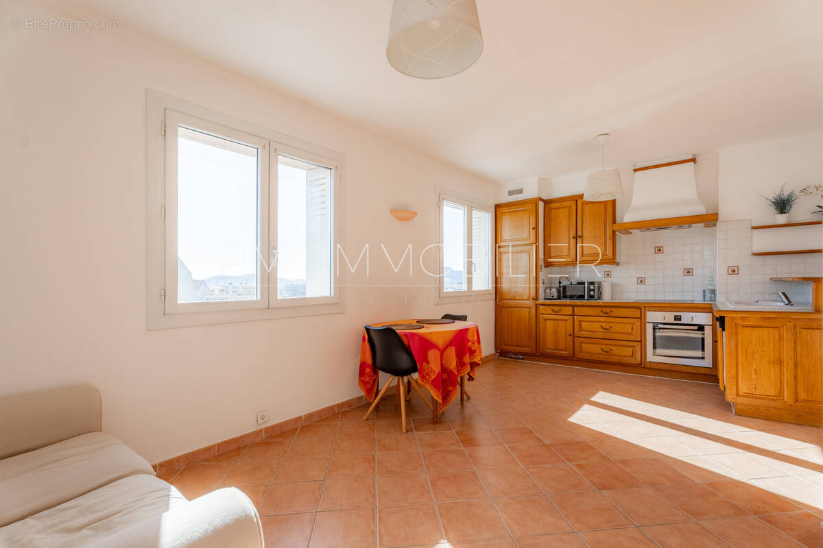 Appartement à MARSEILLE-10E