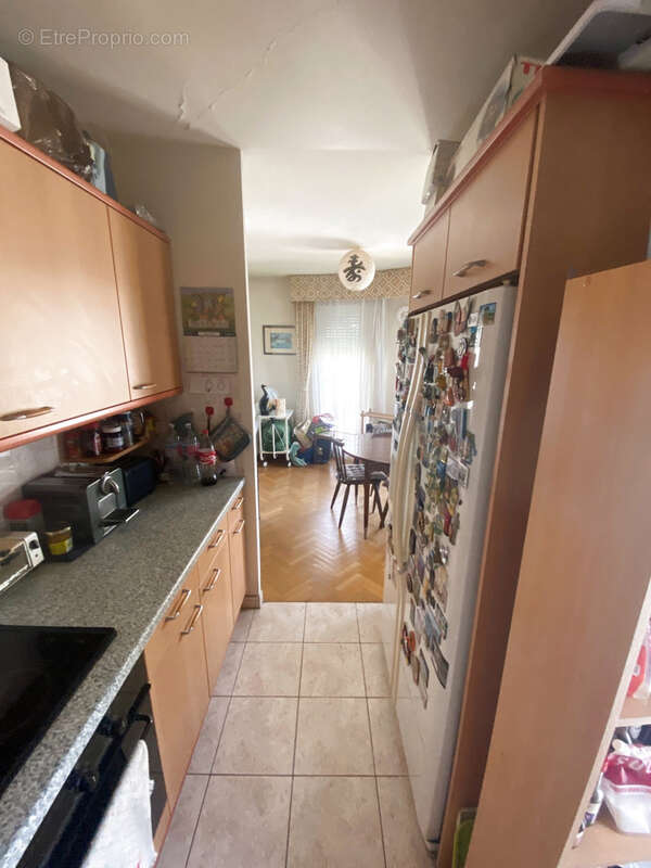 Appartement à COURBEVOIE