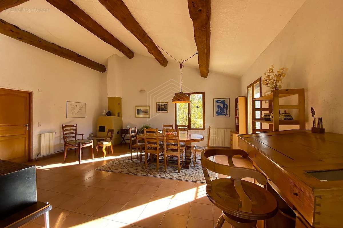 Maison à SAINT-LAURENT-DE-CERDANS