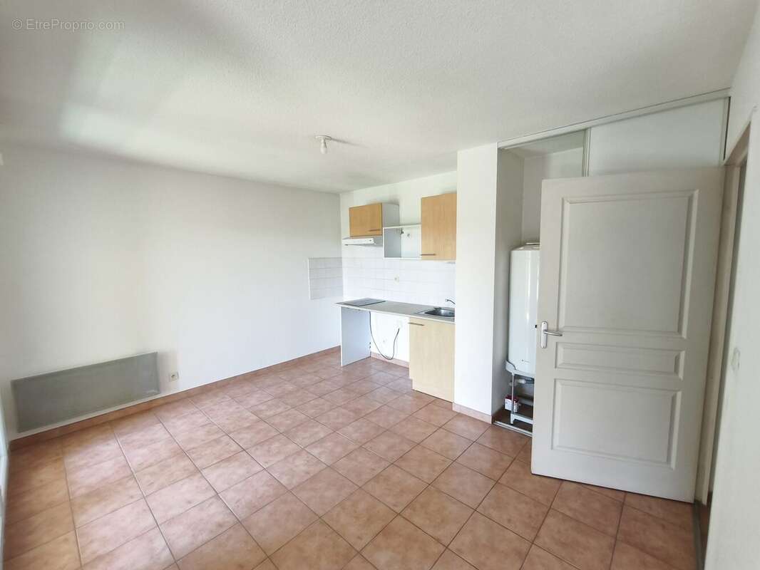 CUISINE - Appartement à NIMES