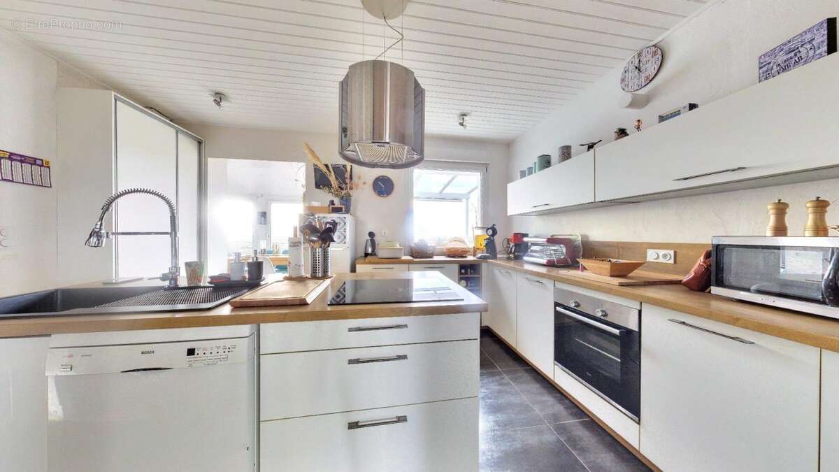 Maison 99 m² à La Tranche-Sur-Mer  - photo 7