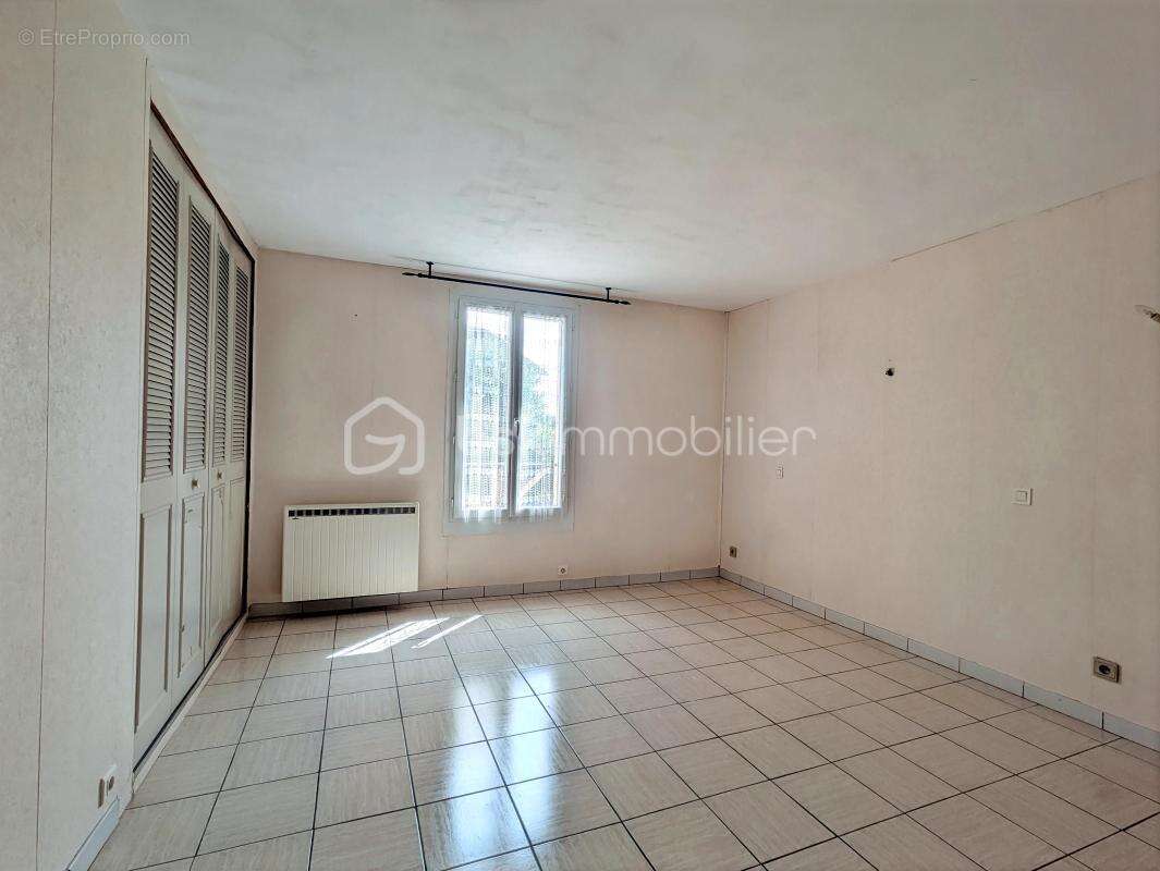 Maison familiale – 124 m² habitables + sous-sol complet aménagé – Basse-Ville d’Auch - photo 11