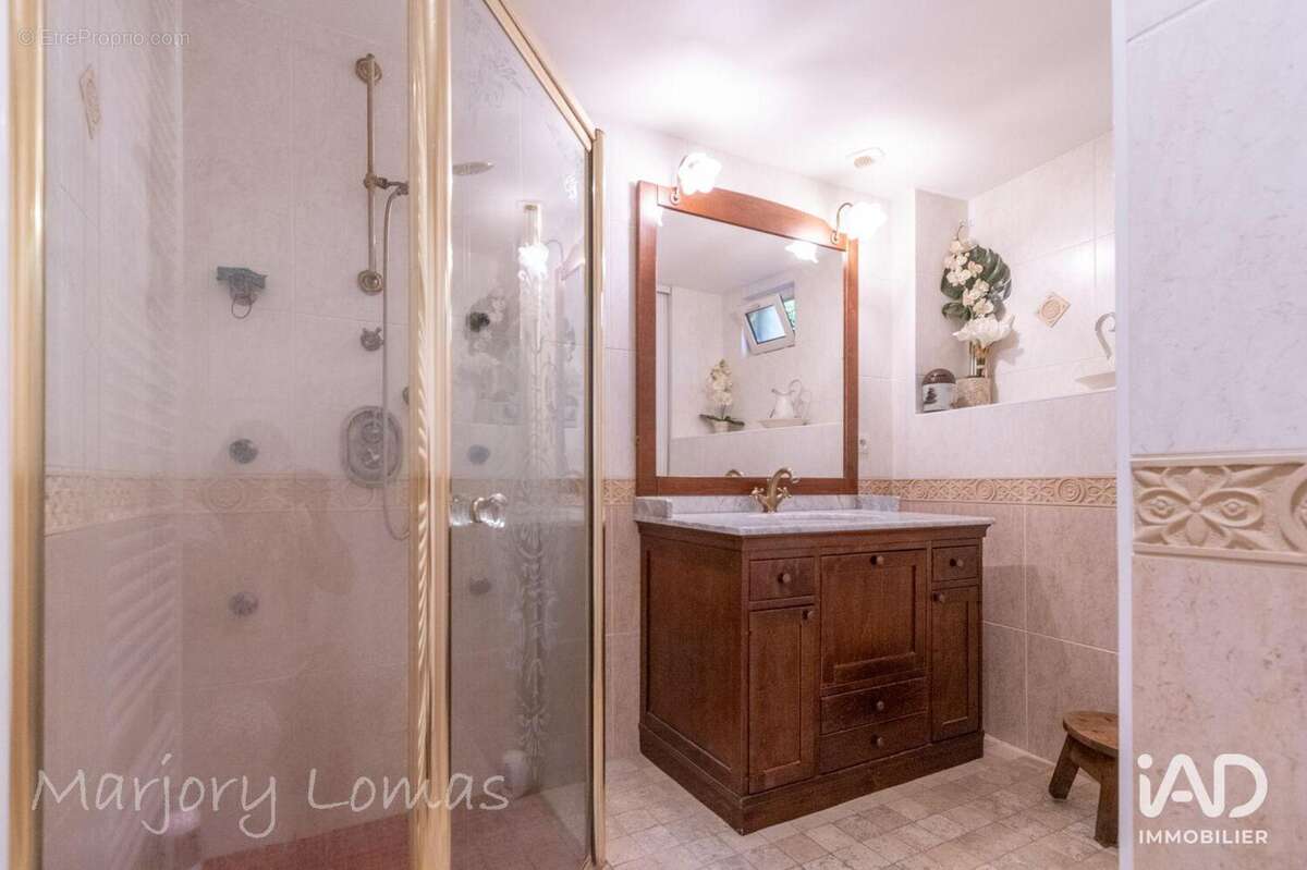 Photo 8 - Maison à CHARBONNIERES-LES-BAINS