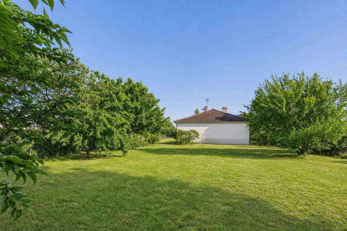 VERNOSC-LÈS-ANNONAY – Maison individuelle - Garage et combles - photo 15