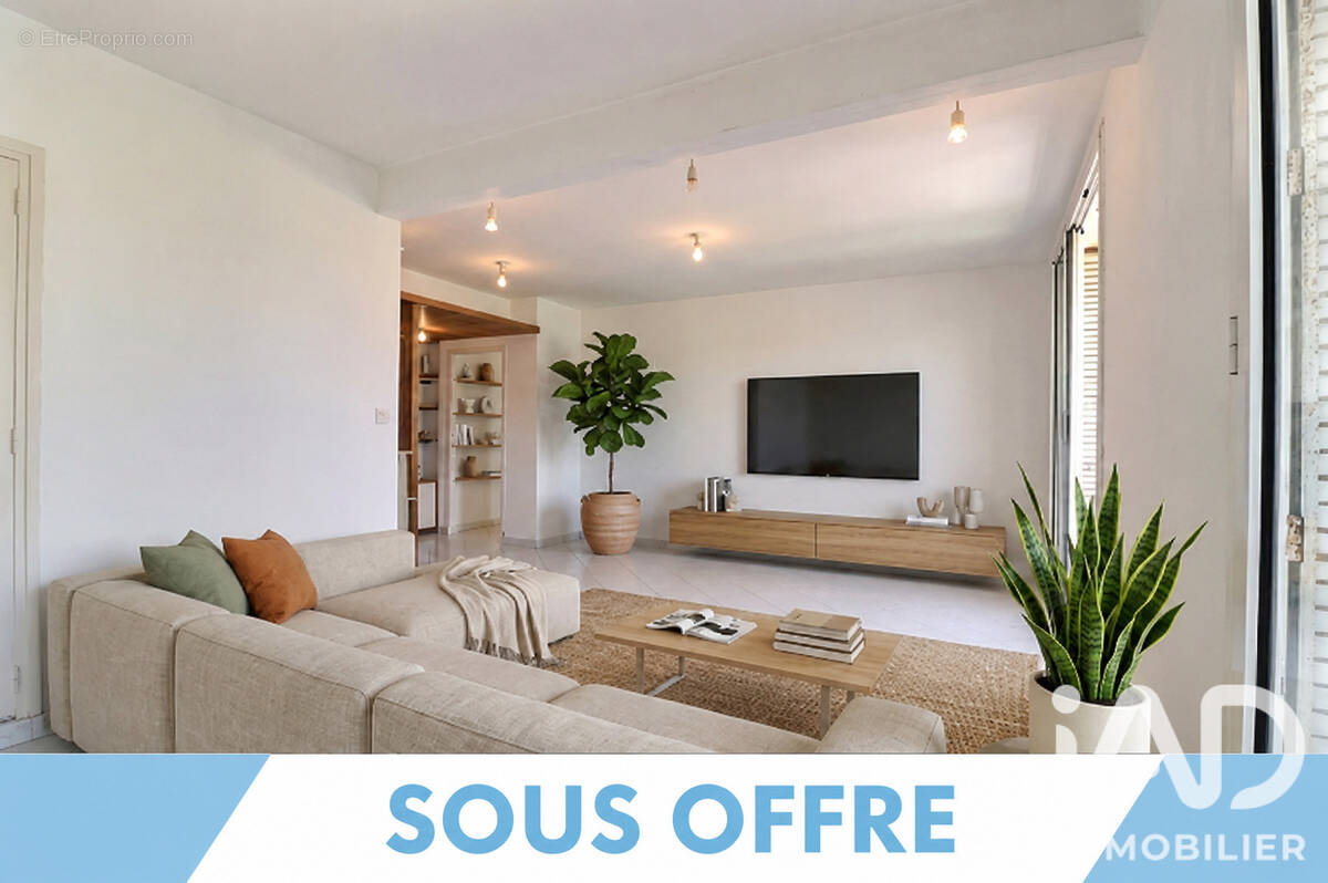 Photo 1 - Appartement à MARSEILLE-8E