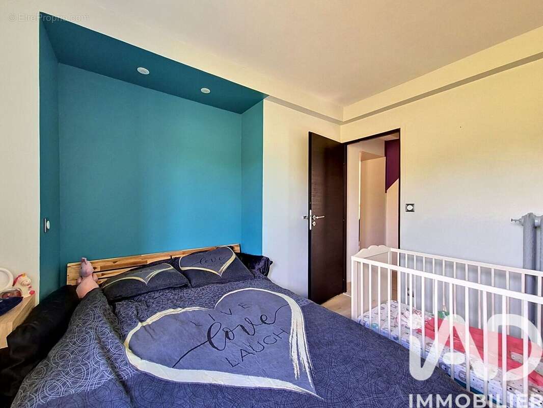 Maison 119 m² à Neuilly-Le-Real  - photo 8