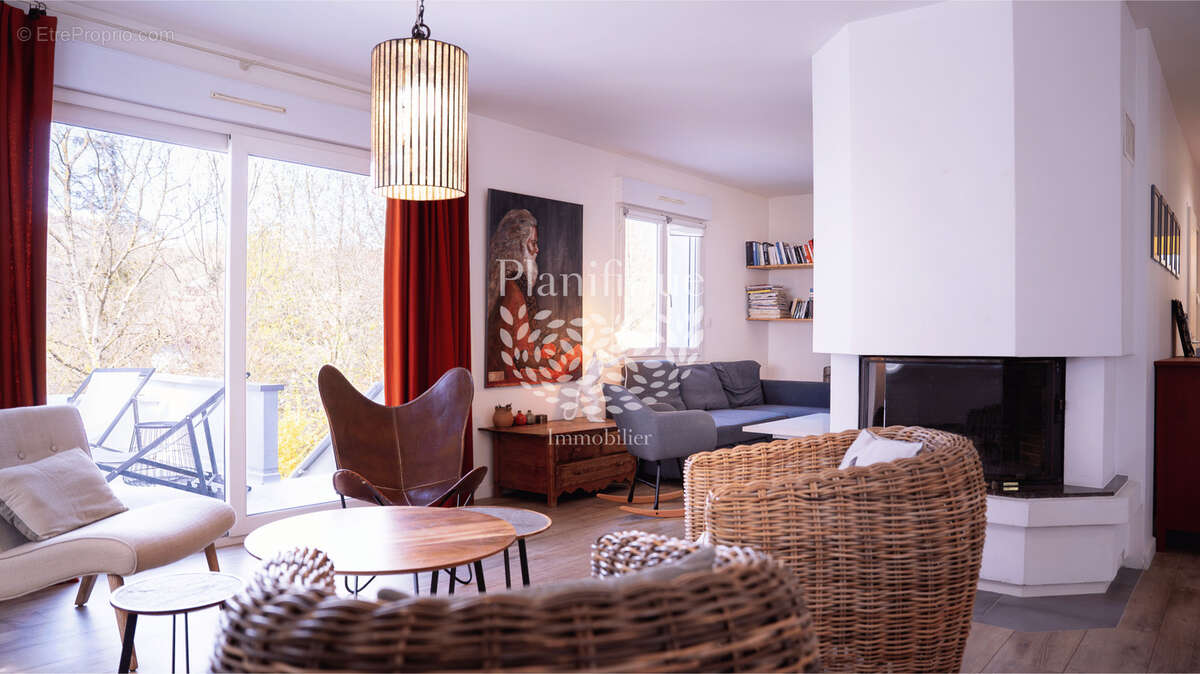 Maison à CERNEX