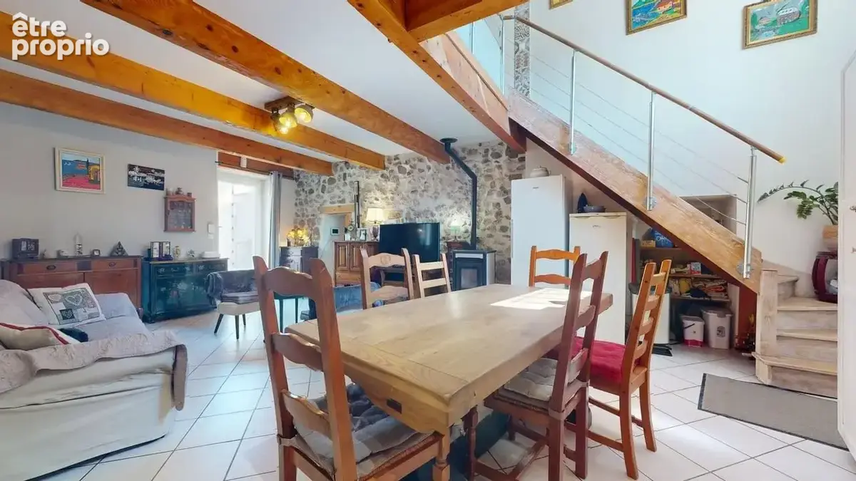 Maison 4 pièces 90 m² à vendre à Pignans (83790) - photo 2