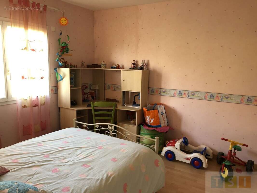 Maison à MONTREJEAU