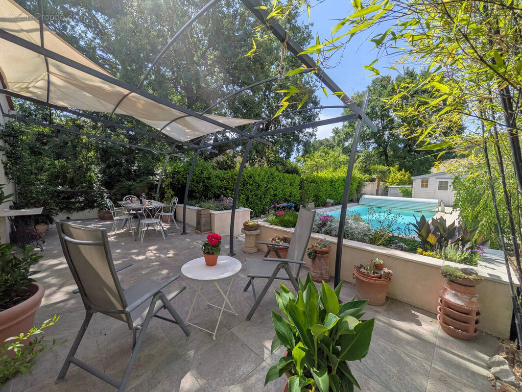 Maison à LE PRADAL