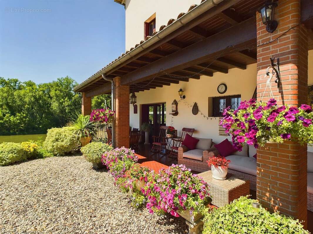 Maison à CASTELMORON-SUR-LOT