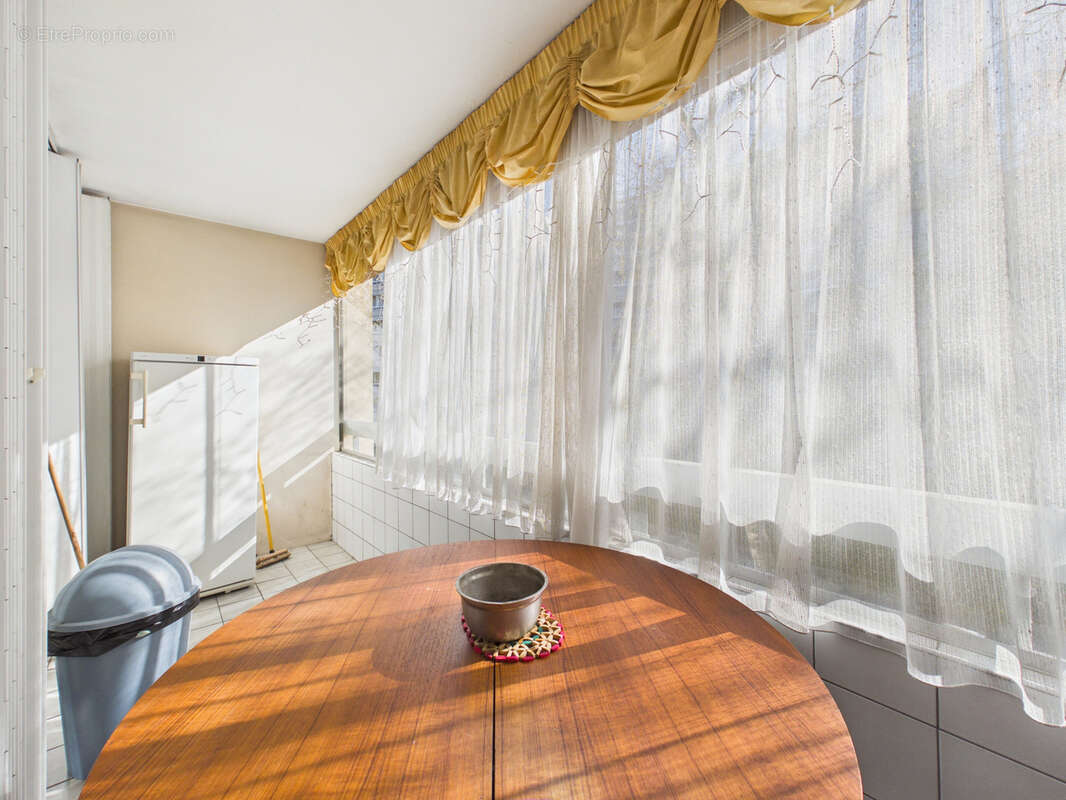 Appartement à SARTROUVILLE