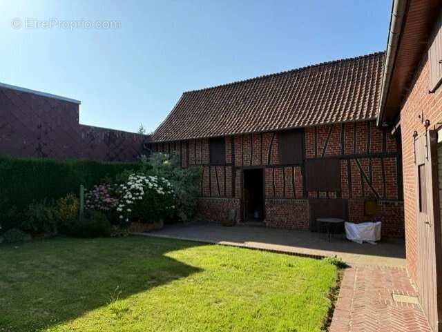 Longère en pierre blanche avec grande dépendance 150m² - photo 10