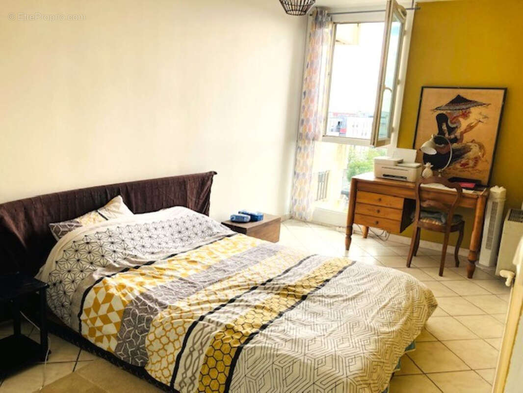 Appartement à BRON