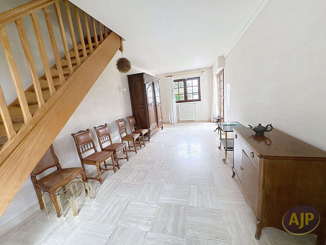 Maison à LE POULIGUEN