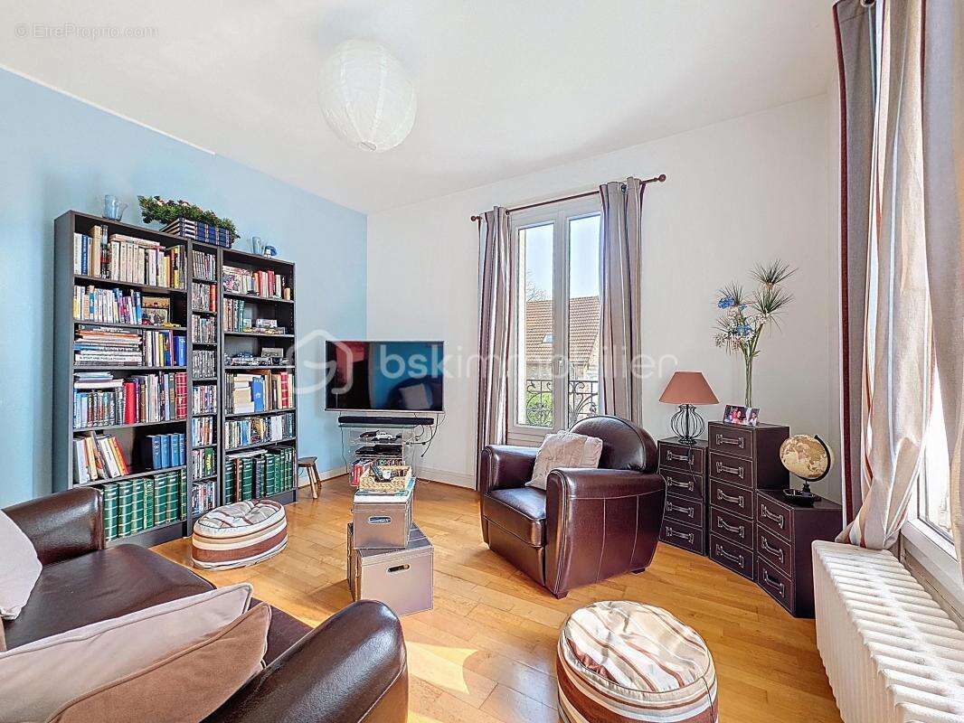 Maison à VILLEMOMBLE