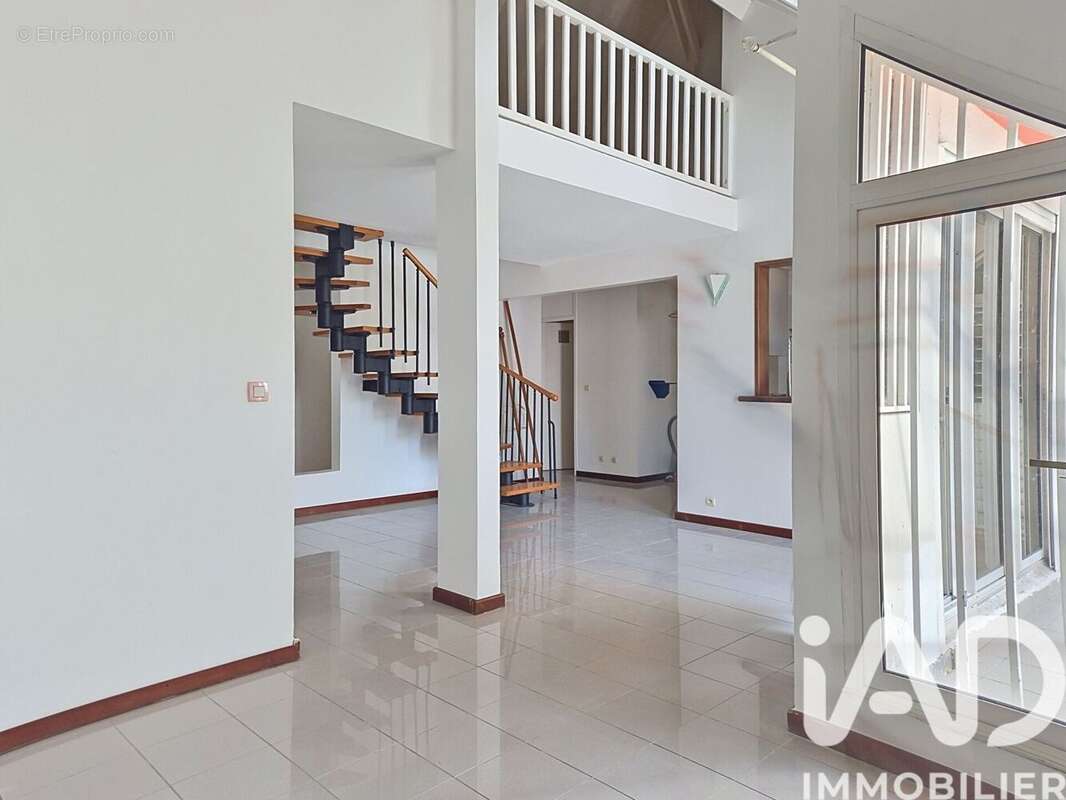 Appartement 128 m² à Les Abymes  - photo 5