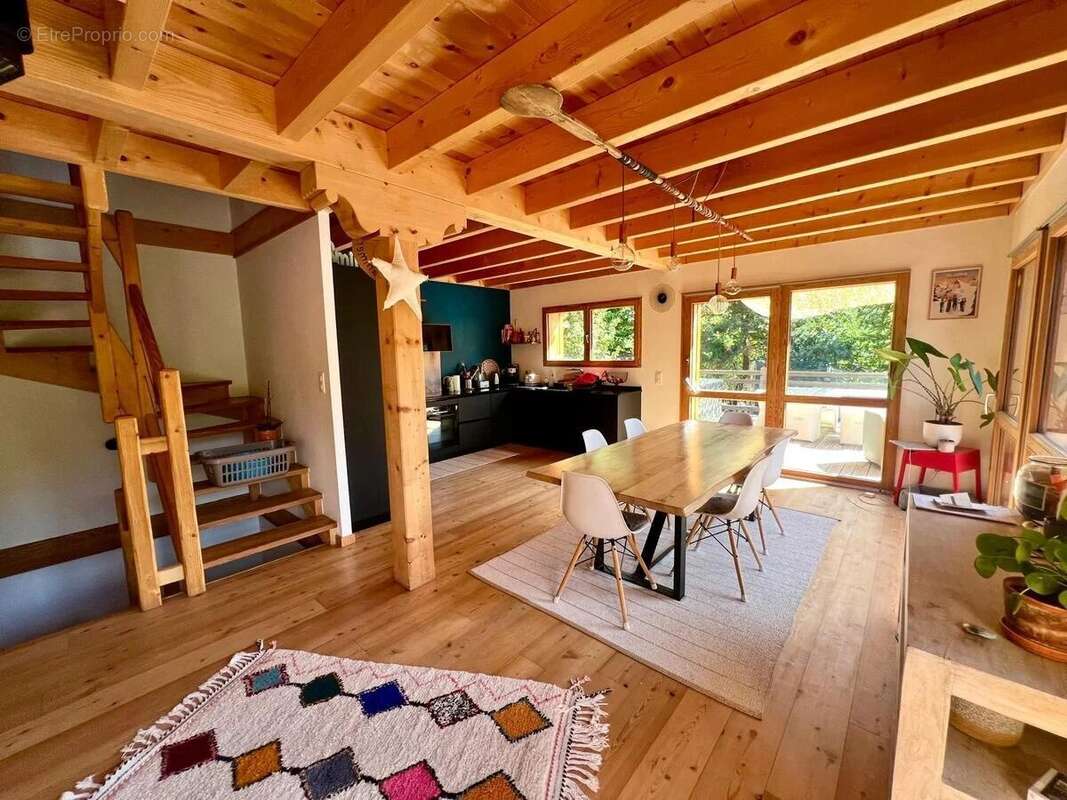 Maison à SAINT-CHAFFREY