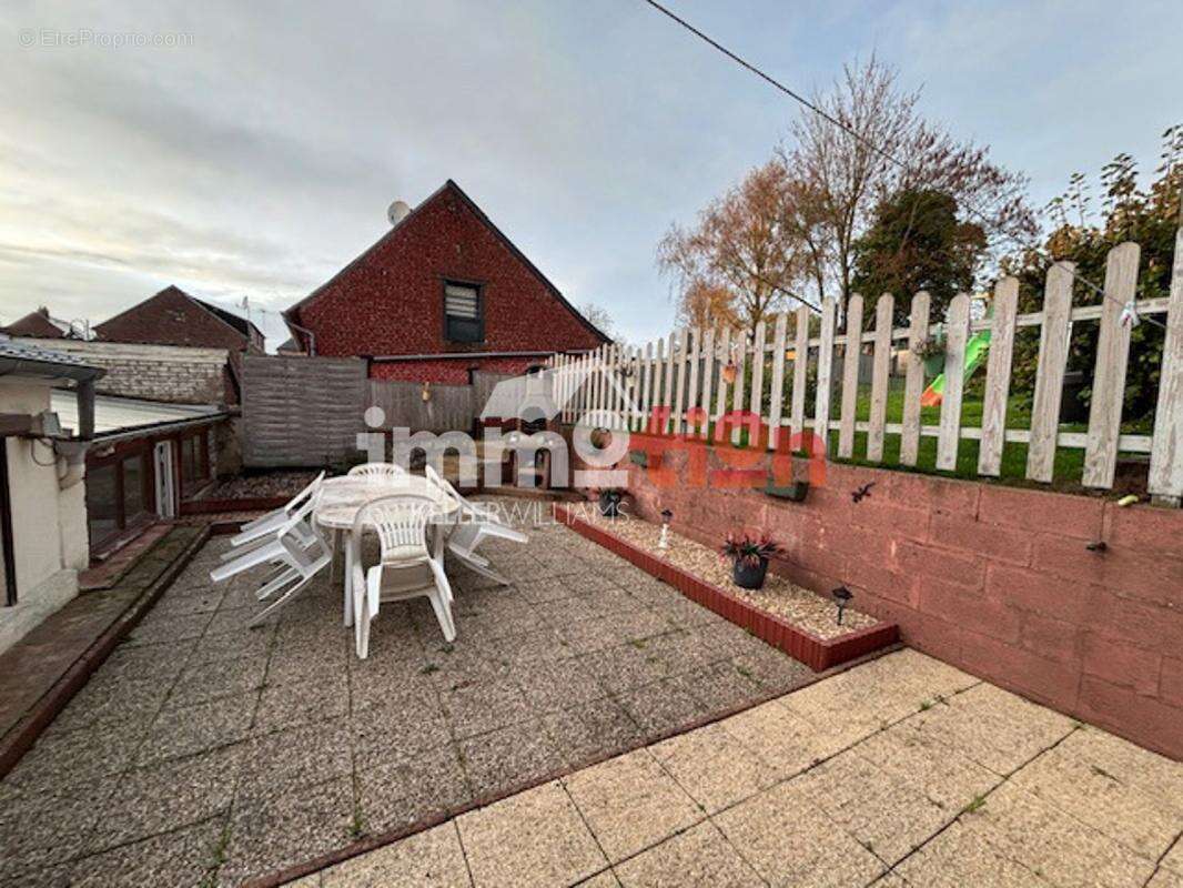 Maison à BEAUCHAMPS