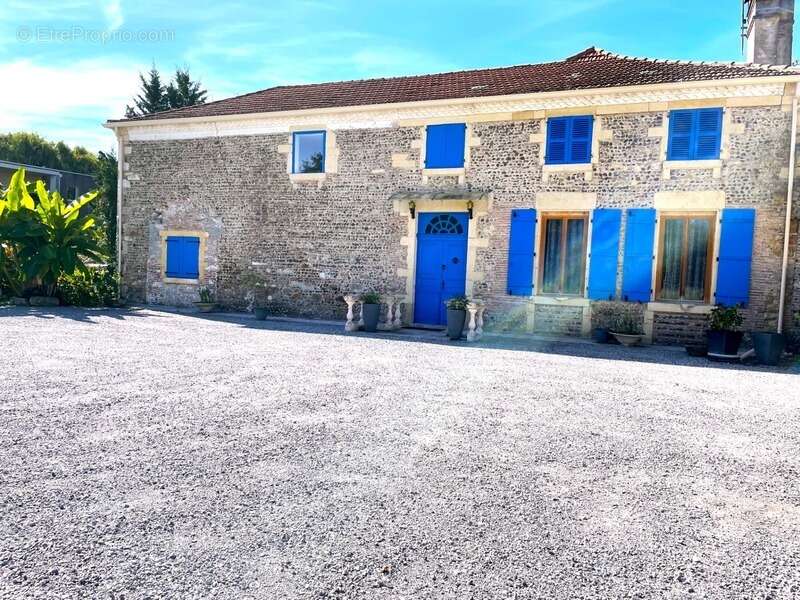 Maison à SAINT-SEVER