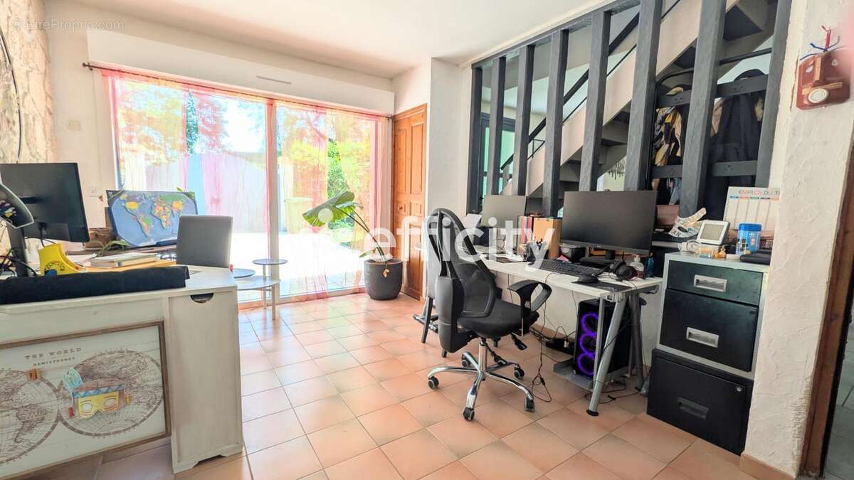 Maison 180 m² à Rochecorbon  - photo 5