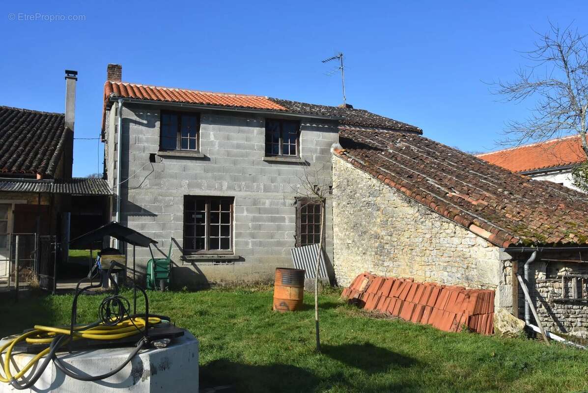 Maison à PAYROUX