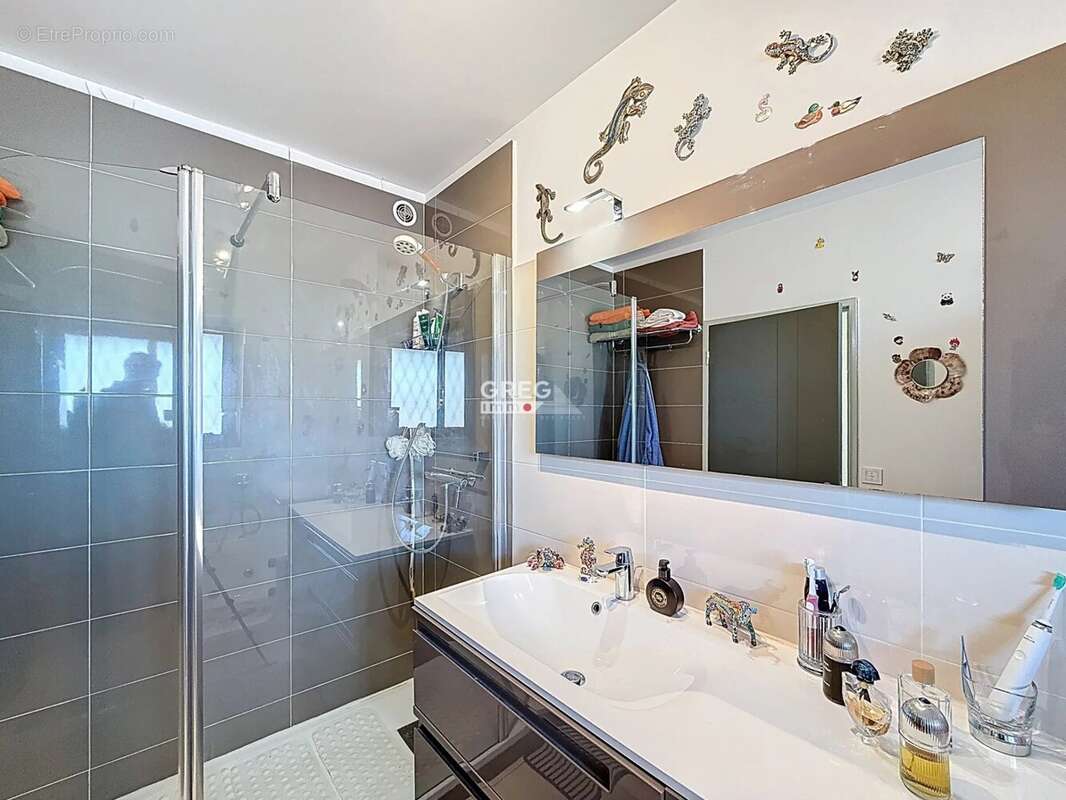 Appartement à VILLENEUVE-LOUBET