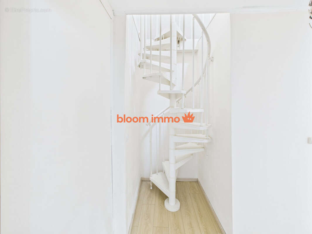 Appartement 79 m² à Chambery  - photo 8