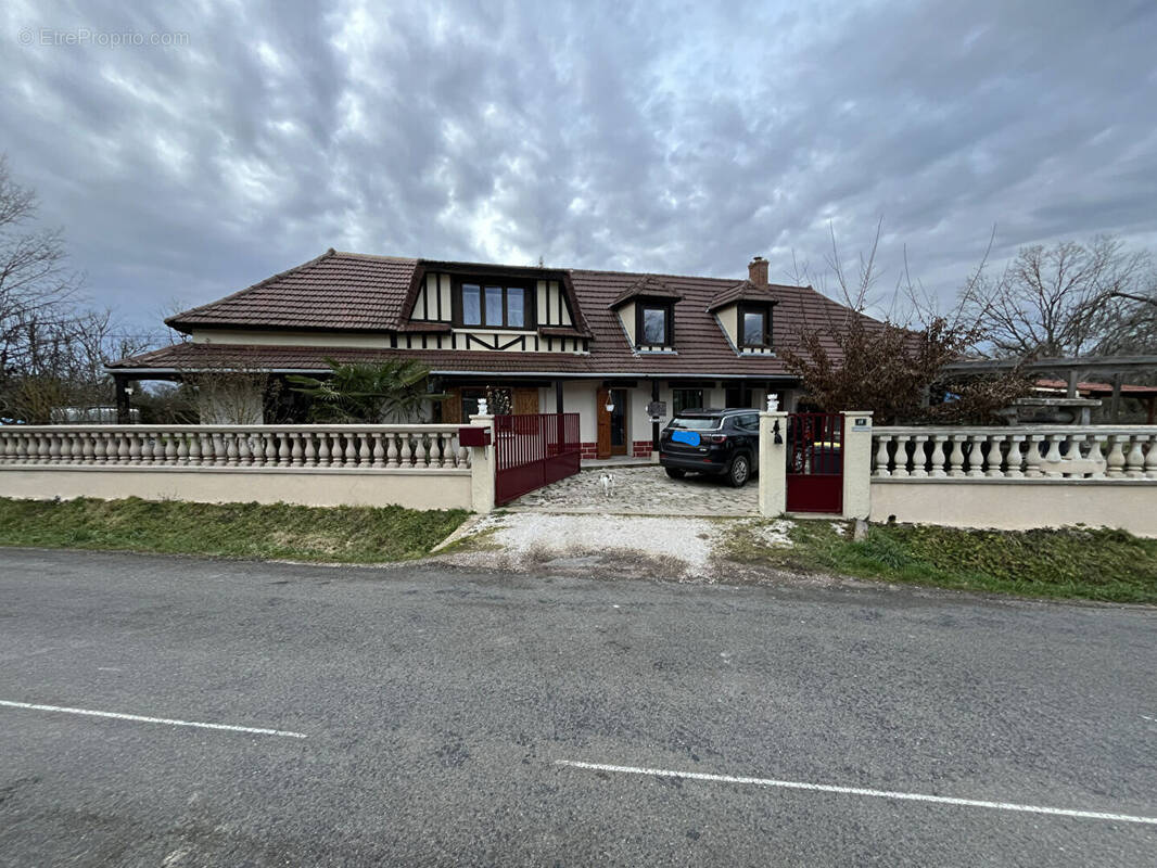 Maison à LOUHANS