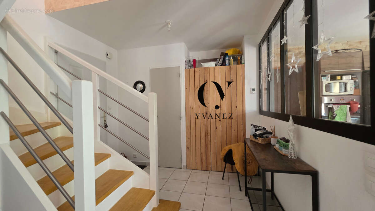 Mison contemporaine de 85 m2 avec 3 chambres, jardin et garage - photo 3