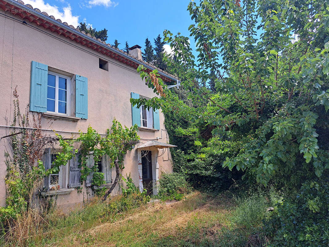 Maison à MALAUCENE
