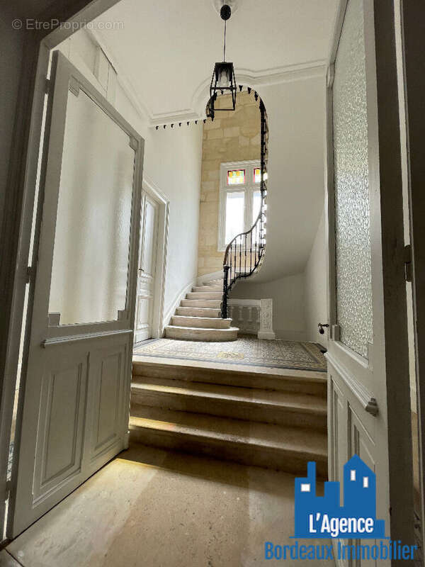 Appartement à BORDEAUX