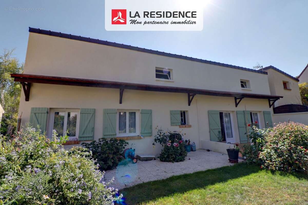 Maison 137 m² à Jouy-Le-Moutier  - photo 9