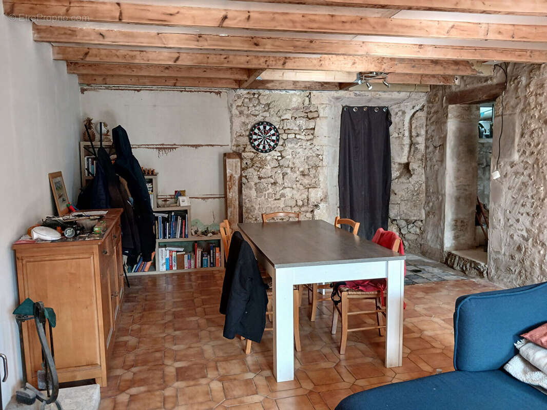 Maison à BOURCEFRANC-LE-CHAPUS