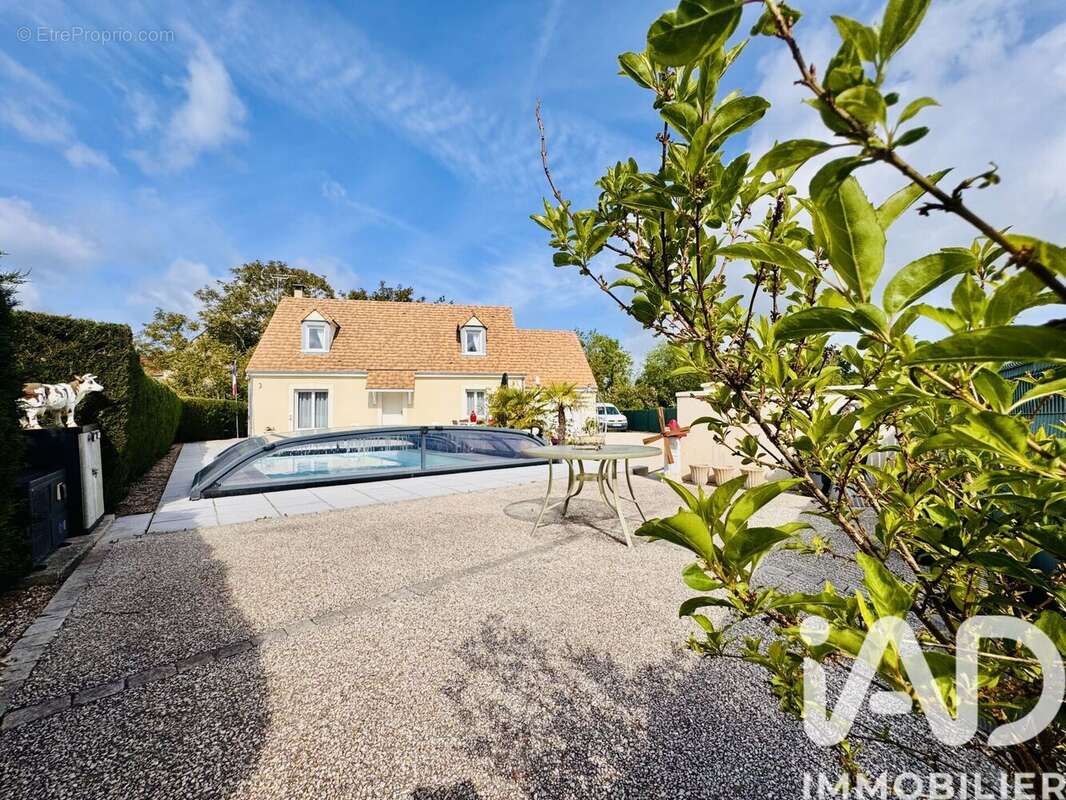 Maison 140 m² à Maulette  - photo 3