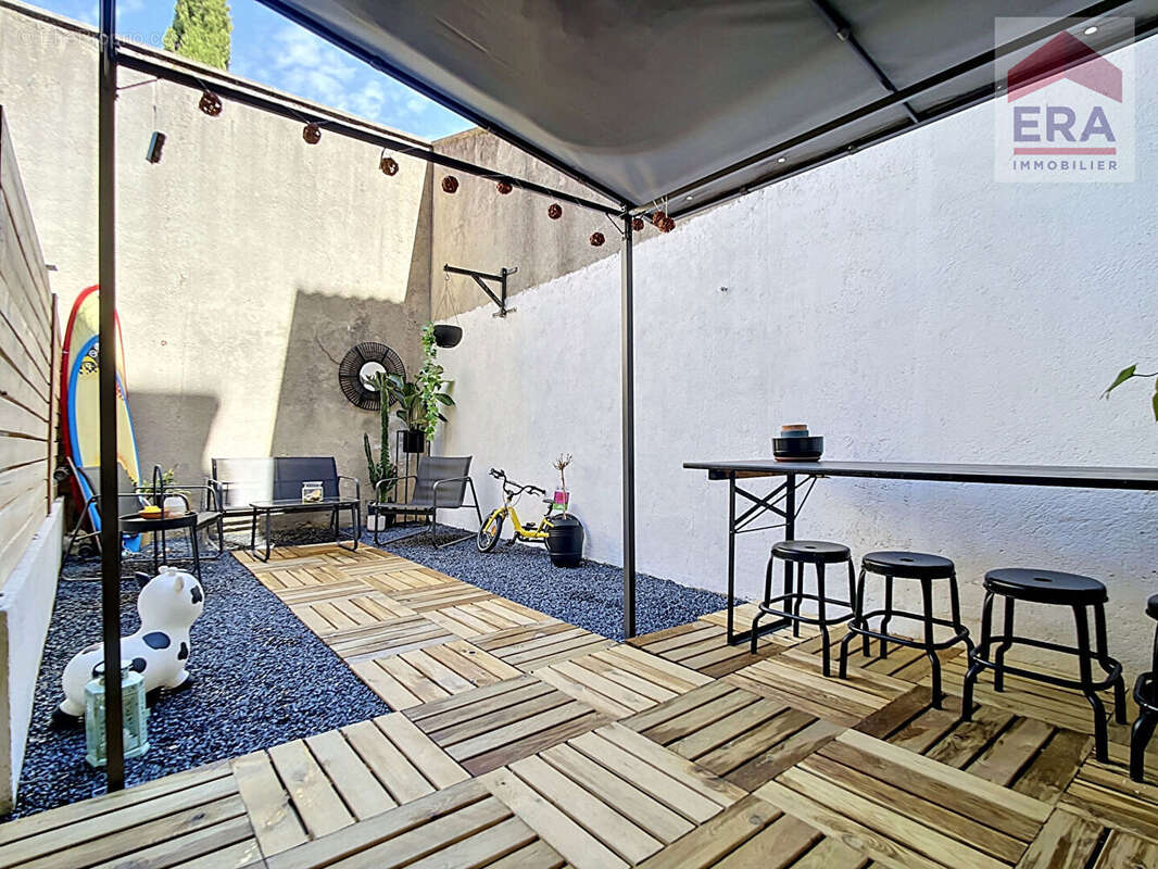 Appartement à MARSEILLE-5E