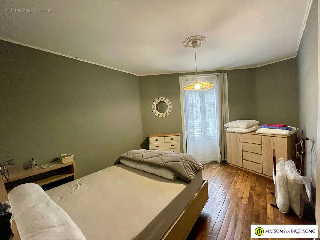 Appartement à SAINT-THURIEN