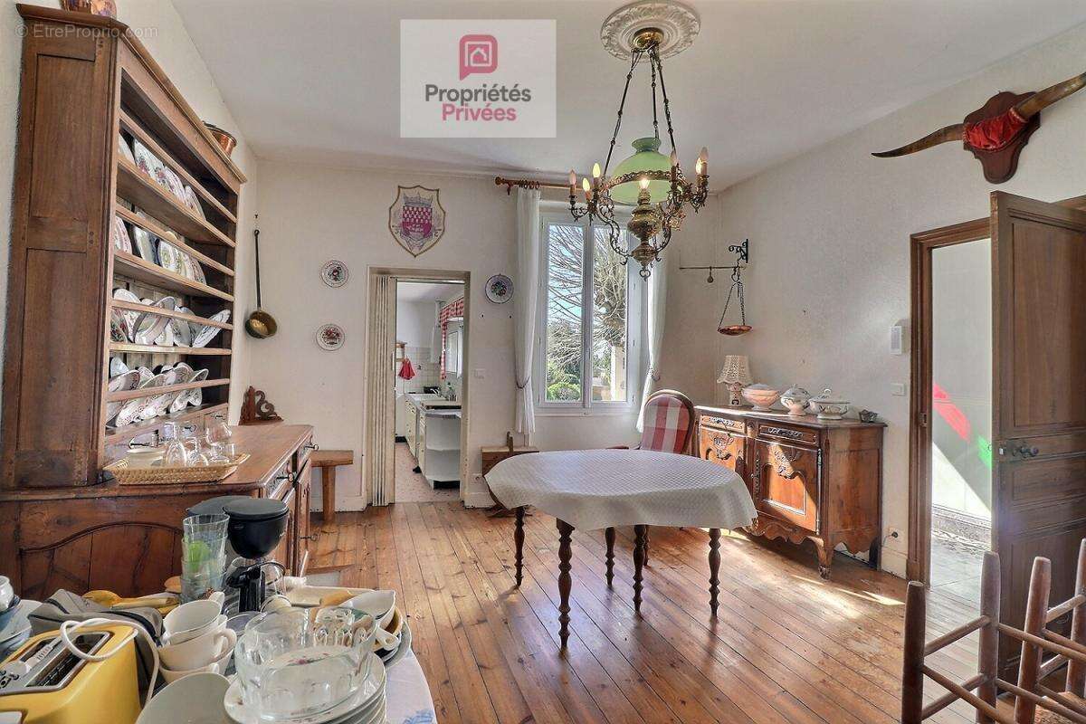 Maison à TONNAY-CHARENTE