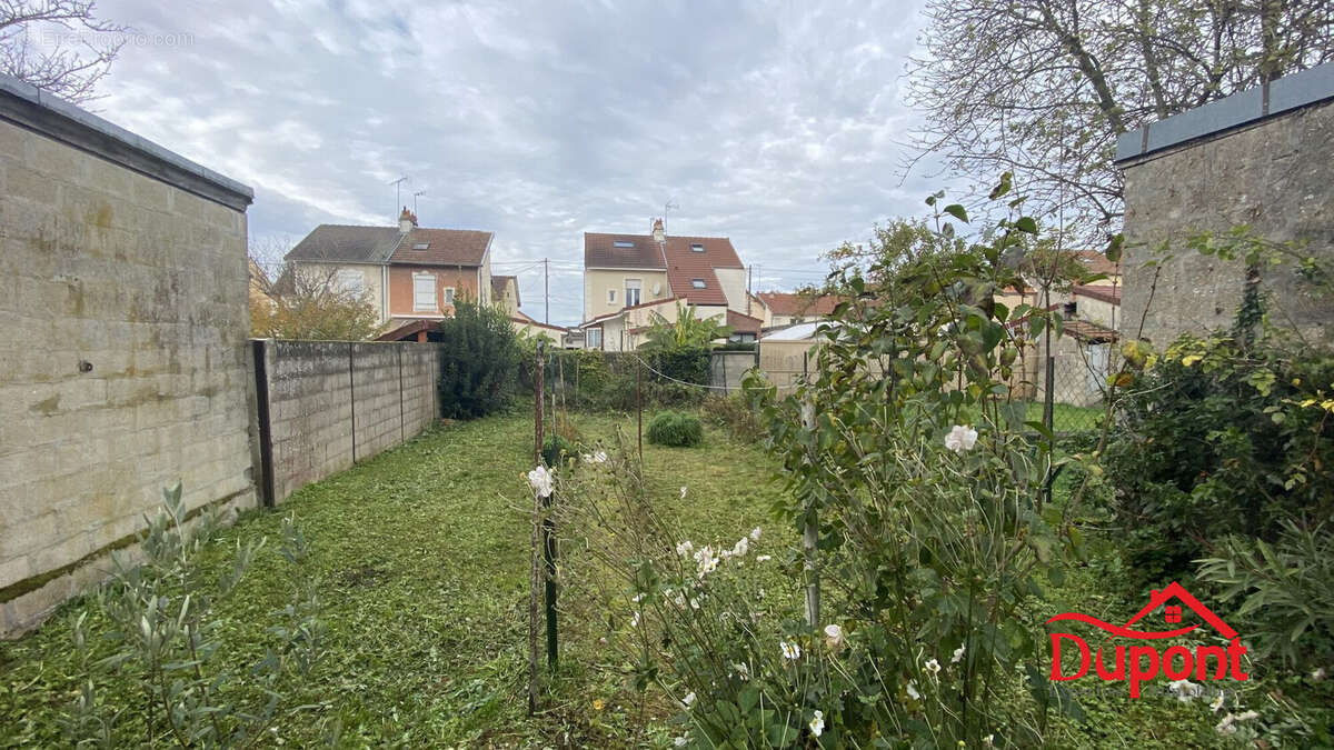 Maison à ROMILLY-SUR-SEINE