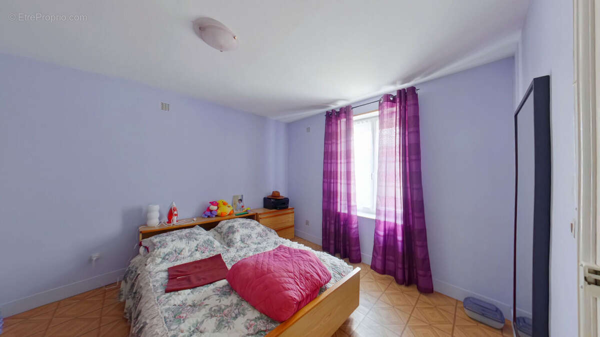 Maison à MAISONNEUVE