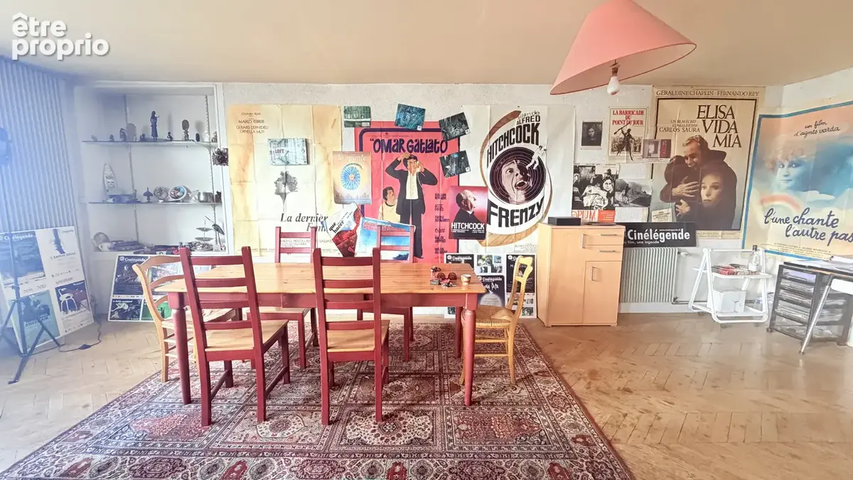 Angers place du lycee jardin du mail au dernier etage appartement a renover - photo 4