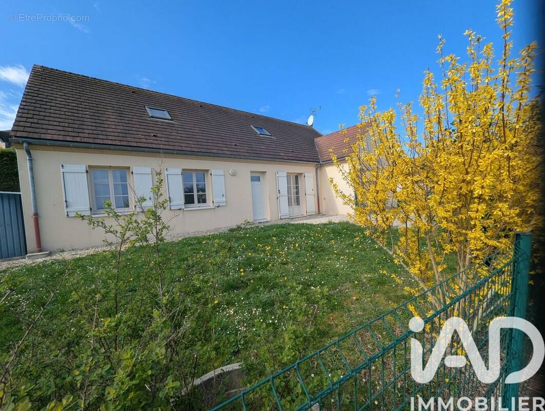 Photo 1 - Maison à SEIGNELAY