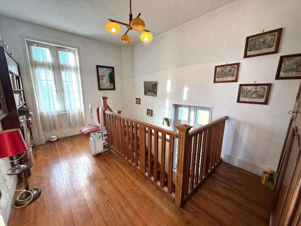 Maison à ROMANS-SUR-ISERE