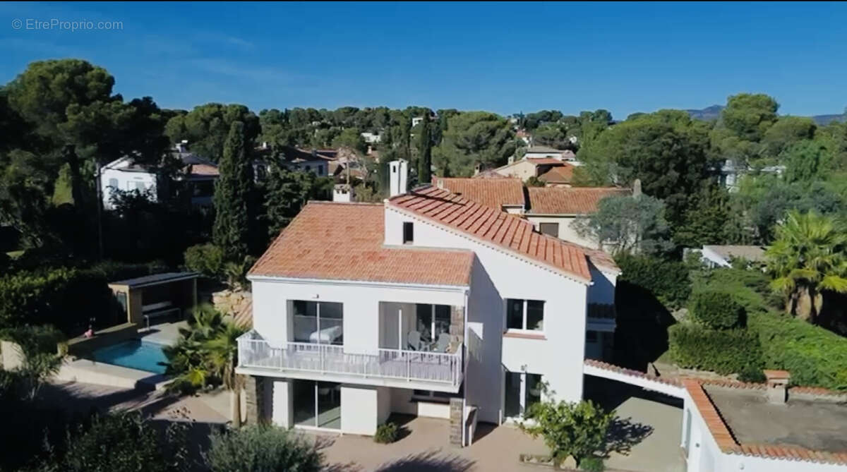 Maison à SAINT-RAPHAEL