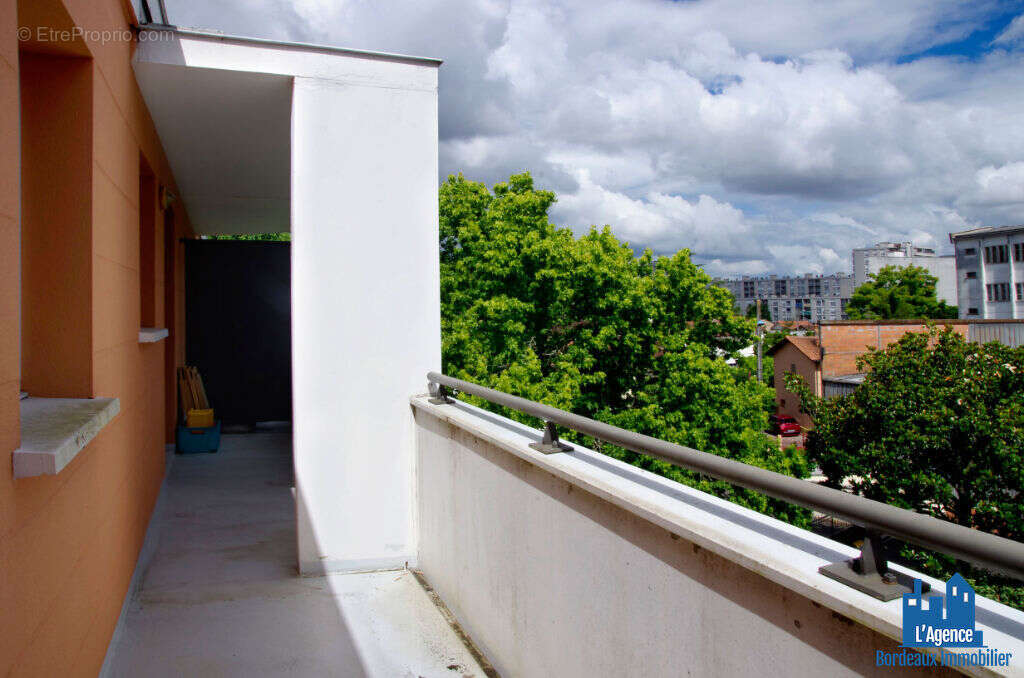 Appartement à BEGLES