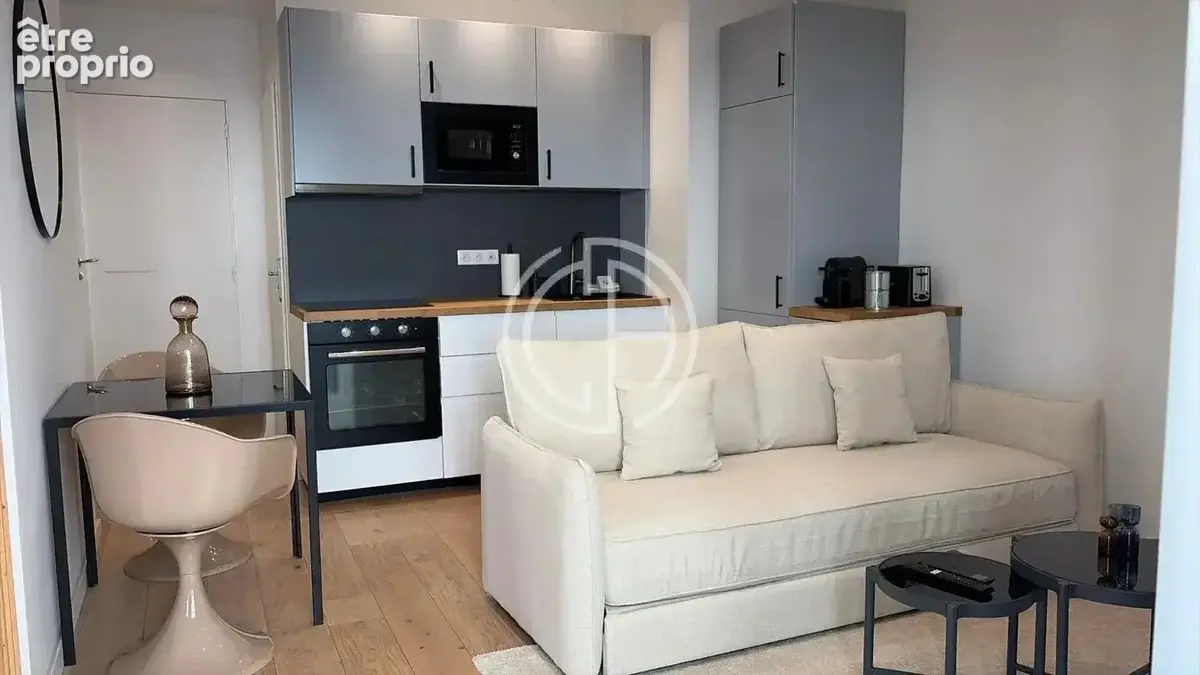 Superbe 2 pièces avec vue mer en plein centre Cannes - photo 3