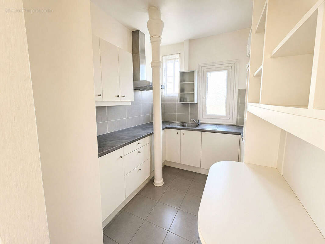 Appartement à PARIS-19E