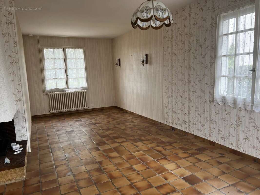 Maison à BELLAC