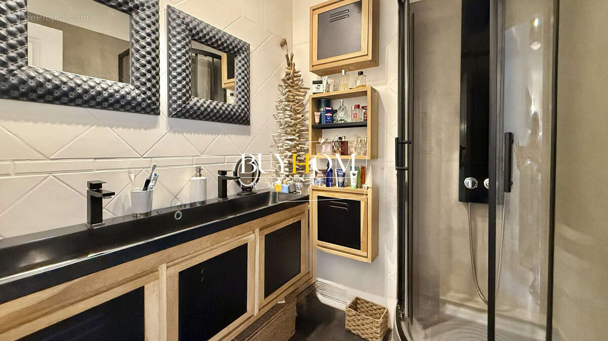 Maison à L&#039;ISLE-SUR-LA-SORGUE